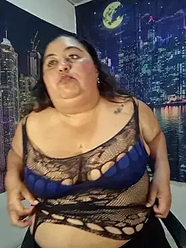 curvy_diva_ 即時 XXX 聊天