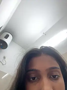 Pertunjukan Kamera Web HeerStd