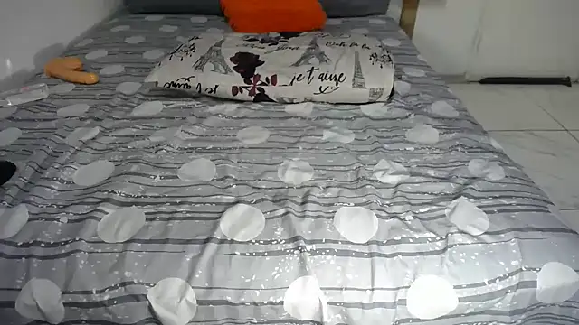 Chat XXX en directo de BootySoYummyX