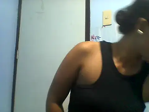 CreamyHotPussy4u Webcam-Show