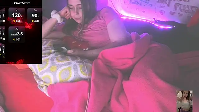 Chat +18 de Blondiewithanass ao vivo