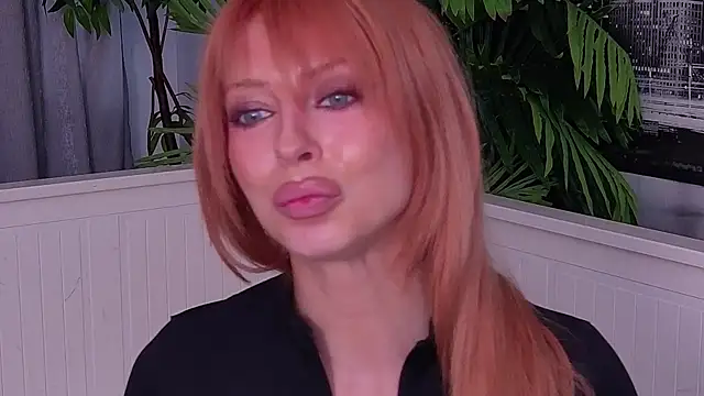 LanaReals live XXX chat