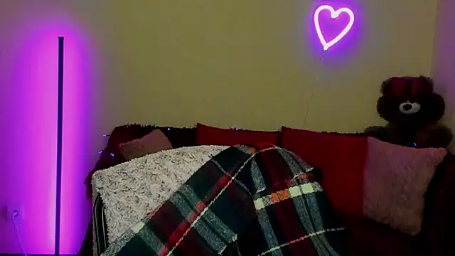 Alicia_love00 Adlı Modelin Canlı XXX Sohbeti