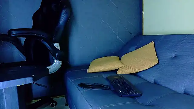 ALANNFERRER Show in webcam