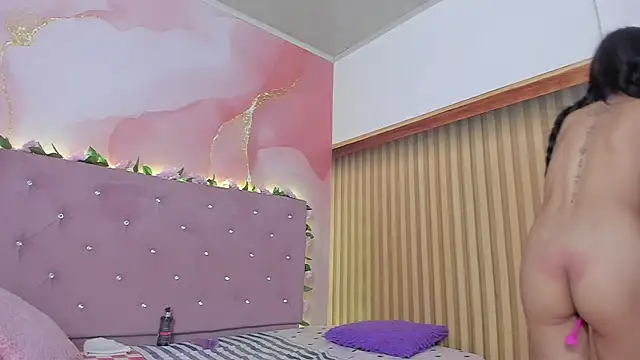 Melanie__Evans Live XXX Chat