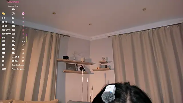 Lova_Raneのウェブカメラショー