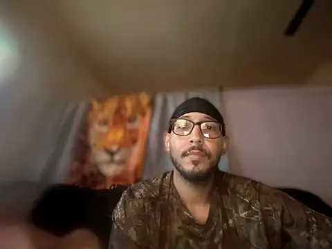 Pokazy przed kamerką – ThrowedWorldWide