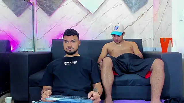 Latins_on_fire Webcam-Show