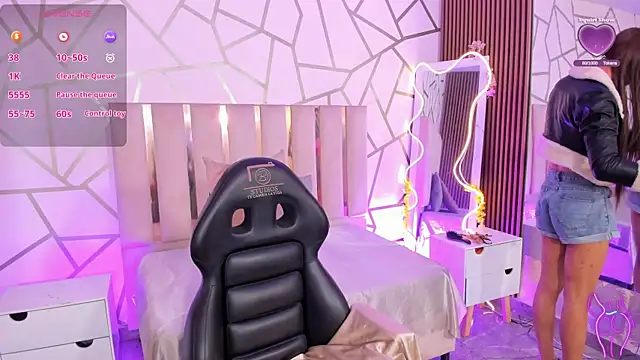 CYRUS_TAY Show Webcam