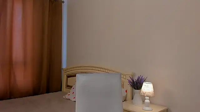 XXX chat uživo modela VelvetRisque