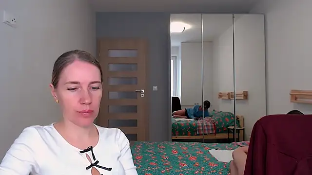 Javelinka লাইভ XXX চ্যাট