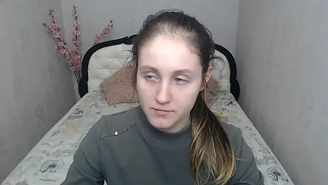 Holliy_Cooper Chat XXX in diretta