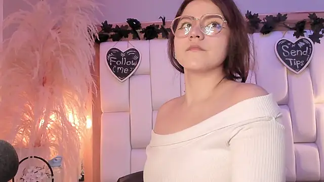 Daphne_And_Roger 网络视讯表演