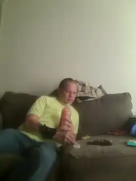 yourMasterisBored's Live XXX Chat