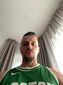 InsaneMattt Webcam show