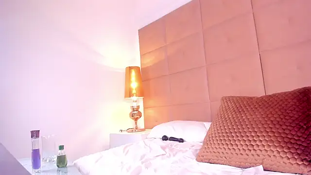 PaulinaDevon: онлайн-секс-ча т