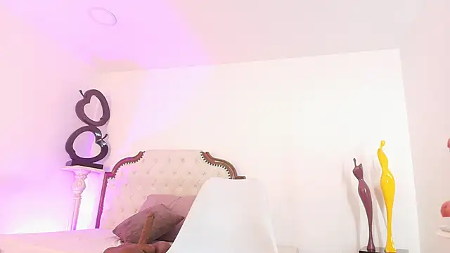 Arya-02's Live XXX Chat