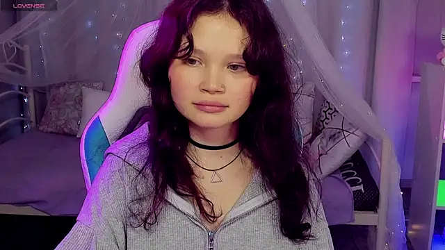 EmilyChaves' Live XXX Chat