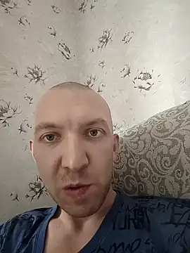 _uncle_Mitya-43_: διαδικτυακό σόου στην κάμερα