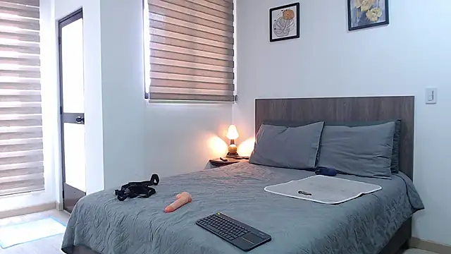 Scarlett_Jazmin Webcam show