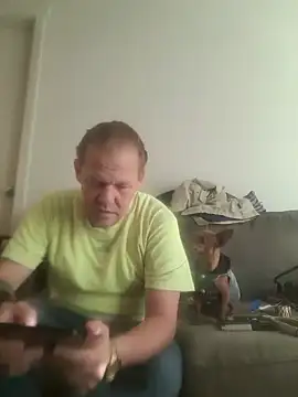 عرض كام yourMasterisBored