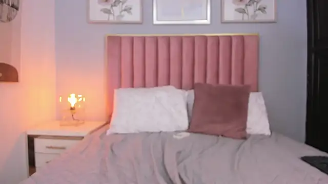 MarianaScott_: онлайн-секс-чат