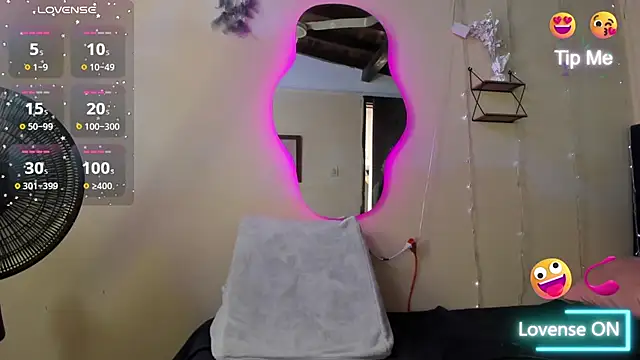 Chatroom XXX en direct de SamaraMaalouf_