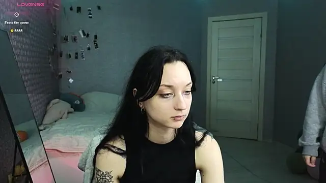 LuxuryLoverss Show Webcam