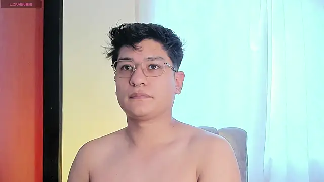 Theo_Rowan Show Webcam