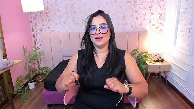 taylor_bennet: онлайн-секс-чат