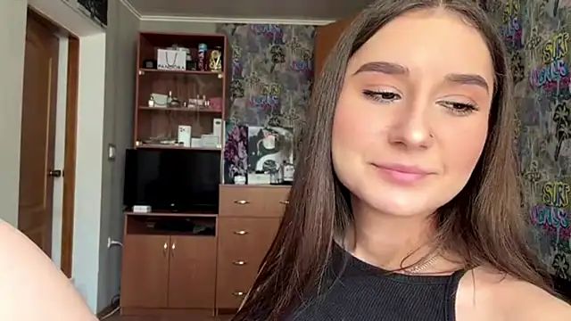 poly_princess' Live XXX Chat