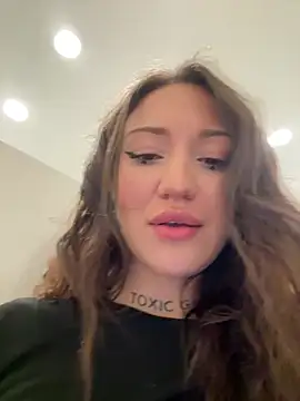 SaintSquirt's Live XXX Chat