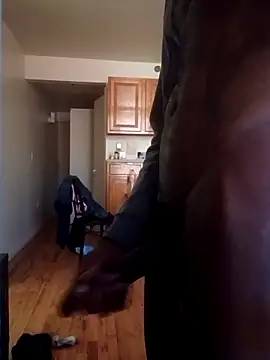 Chat XXX en directo de SkinnnyBlack