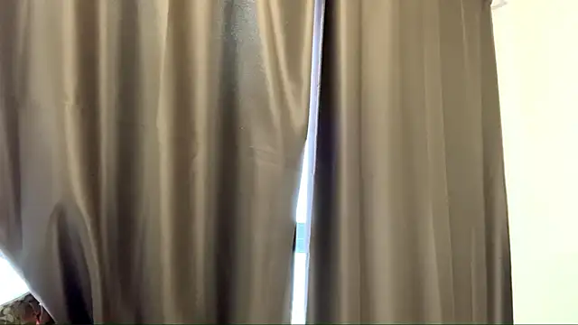 Kissme_Kira: вебкам-шоу