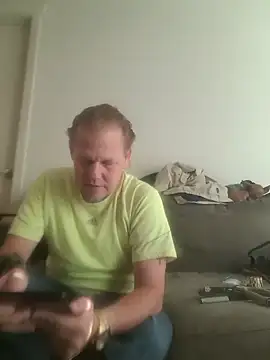 yourMasterisBored: вебкам-шоу