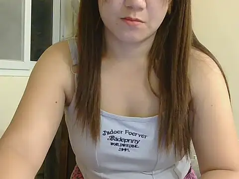 Lovelyclaya's Live XXX Chat