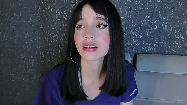 MeganR_ élő XXX-chatje