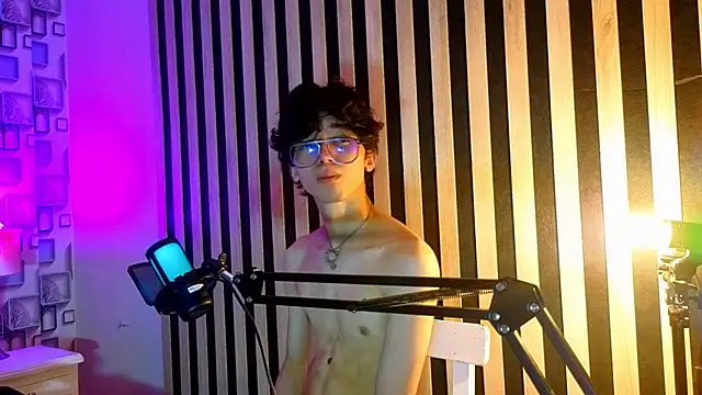 Twink_Sebas7 – webcam-show