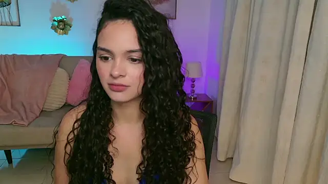 MaraVelvett Adlı Modelin Canlı XXX Sohbeti