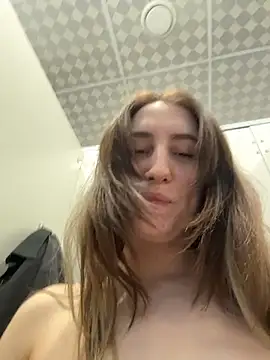 Pokazy przed kamerką – Tiny_Anny