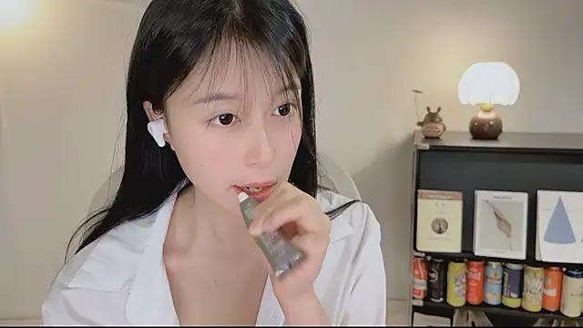 Onechestnut 라이브 XXX 채팅