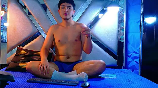 Oliver_Jamees webkamerás műsora