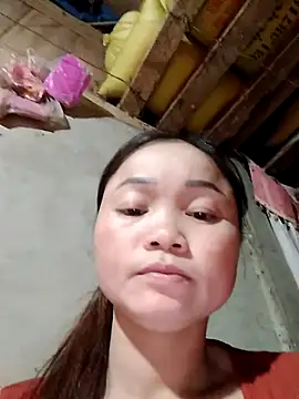 Tieuvy122 在線直播表演