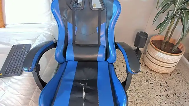 Вебкам-шоу kai_storn