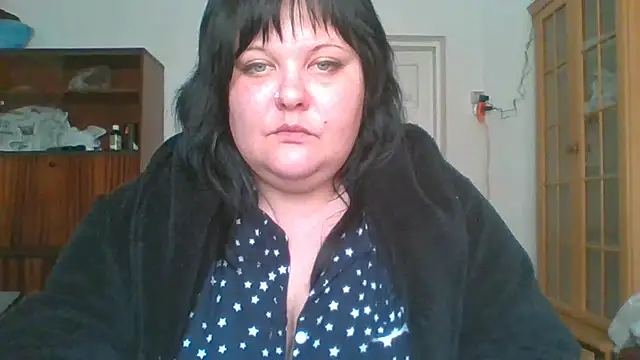 Show modela LitisiaLove255 na web-kameri