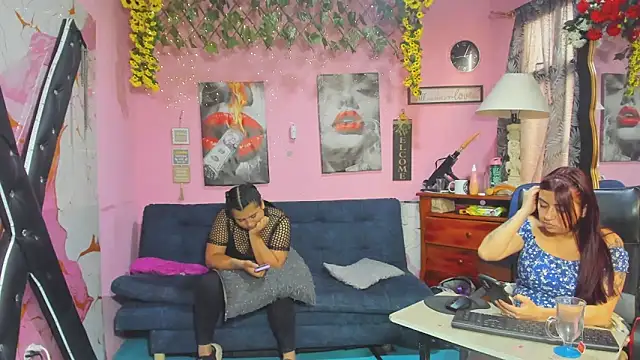 Živý XXX chat lesbiancuple