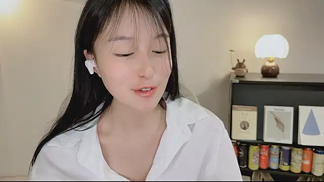 Onechestnut live XXX chat