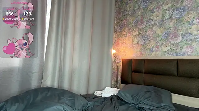 Chat XXX ao vivo de LoraDavi