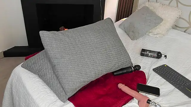 paulys_'s Live XXX Chat