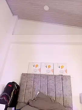 Dante_Knox Chat XXX in diretta